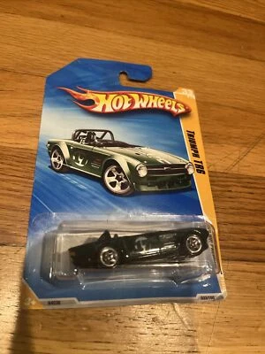2009 Hot Wheels #17 New Models 33/42 TRIUMPH TR6 Green Variation w/Chrome 5 Sp - Image 1 of 4