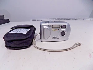 Kodak EasyShare CX6200 2.0MP Argento in Custodia NON TESTATO Venduto come RICAMBI/PARTI - Foto 1 di 8