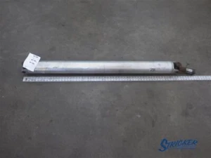 Rear Drive Shaft 4WD 6.2L Fits 18-19 YUKON XL 1500 1577662 - Picture 1 of 12