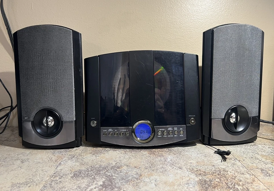 GPX HM3817DT Black CD Home Music System And Two Speaker read description - Image 1 of 4