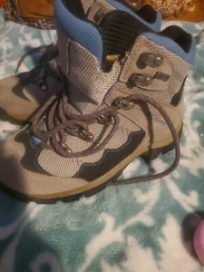 columbia goretex Shoes Size 5 Boys - Picture 1 of 12