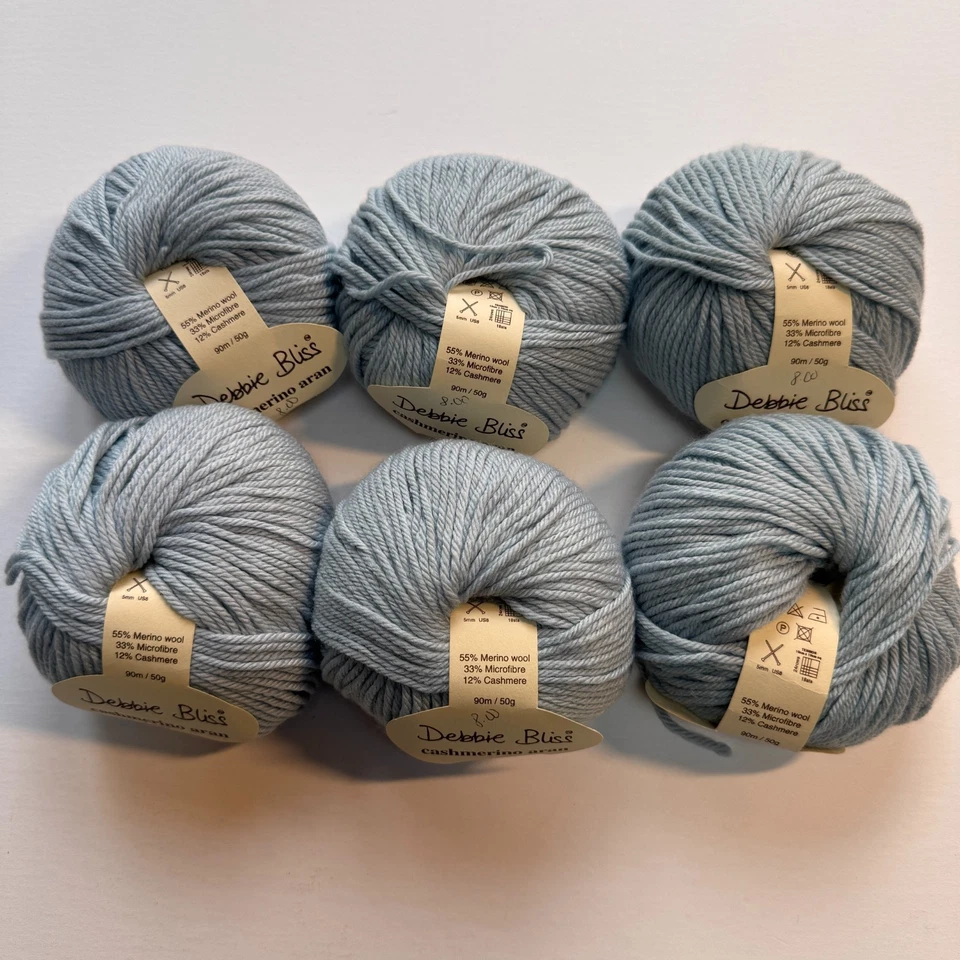 HILO DEBBIE BLISS CASHMERINO ARAN - 6 bolas - azul claro - 98 yardas ea - Nuevo de Lote Antiguo Foto 1 de 3