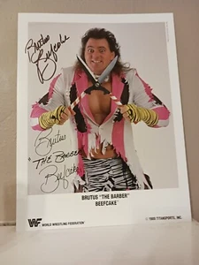 Firmato WWF Bruto Il Barbiere Beefcake licenza ufficiale 1989 Promo autografato - Foto 1 di 4