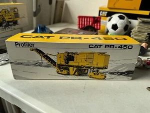 cat pr-450 profiler nzg 299 1:50 die cast - Imagen 1 de 4