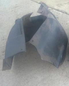 Alfa Romeo SUD SPRINT ( Fender ) Mud Guard Inner Liner like New R/H - Picture 1 of 1