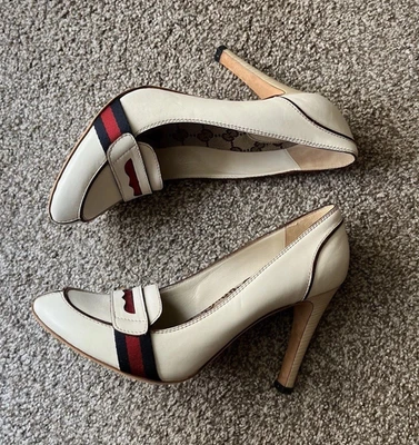 Zapatos de salón para mujer Gucci de cuero blanco roto 9,50 B Foto 1 de 4