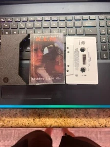 Cassette Tape rem everybody hurts - Picture 1 of 1