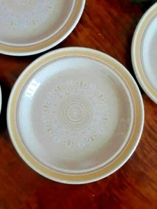 8 piatti Royal Doulton Lambethware Sunny Day pane e burro Inghilterra *come nuovi* - Foto 1 di 11