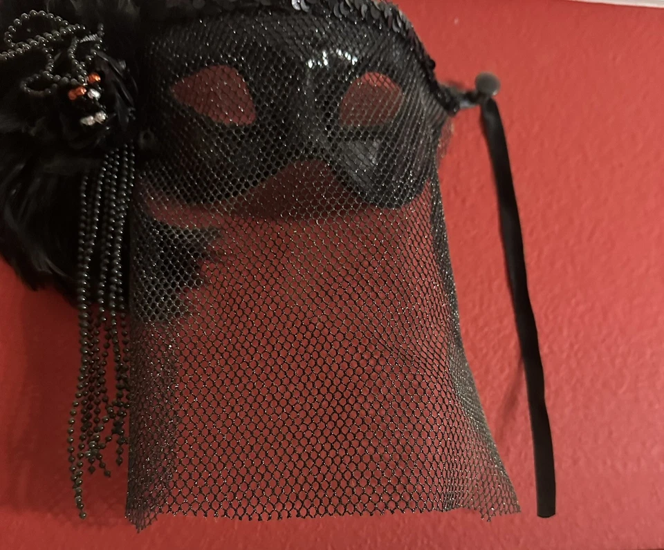 Classic Simple Black Venetian Mardi Gras Masquerade Mask With Net And Beads - Image 1 of 1