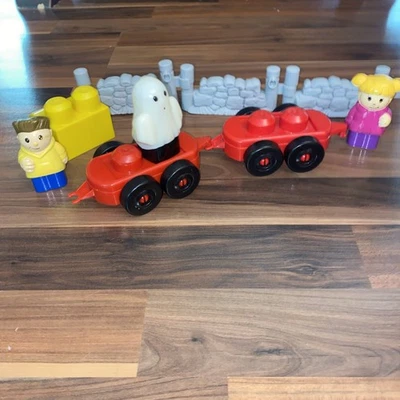 Plastic Block Dolls Set #9 pieces  - Image 1 of 4