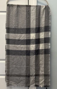 NWT Burberry Half Mega Check Silk Cashmere Scarf Italy 175x50 Cm - Picture 1 of 12
