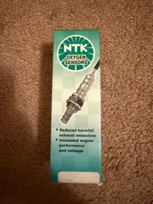Sensor de oxígeno O2 NTK 24281 para Suzuki Grand Vitara 99-00 aguas arriba izquierda o derecha Foto 1 de 3