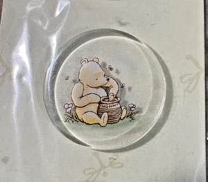 Classic Pooh Collection Buttons (4) Springs Industries 2005 - Picture 1 of 4