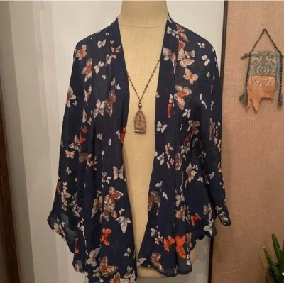 Cárdigan abierto transparente mariposa boho talla M Xhilaration de colección para mujer Foto 1 de 4
