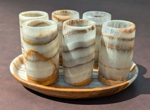 Vintage Onyx Tellez Marmor gebändert 6 Schnapsgläser passendes Serviertablett neuwertig - Bild 1 von 20