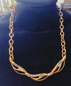 Vintage Monet 16" Necklace Link Chain Open Design Gold Tone Classy 46g Thick - Picture 1 of 7
