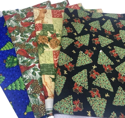 Lote de tela remanente de Navidad pájaros árboles y más Susan Winget negro azul 4 yardas Foto 1 de 4