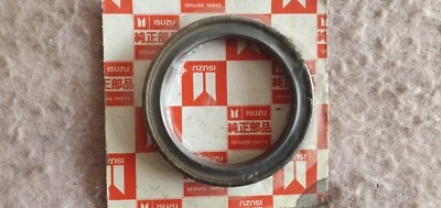 Genuino NUEVO Isuzu Trooper Vauxhall Brava Monterey Frontera Buje Delantero Sello de Aceite - Imagen 1 de 4