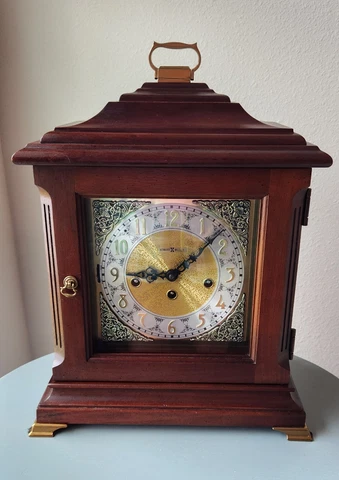 HOWARD MILLER 612-300 "EDINBURGH" WESTMINSTER CHIME MANTEL BRACKET CLOCK Cover