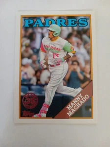 2023 Topps 1988 Topps Retro 35th Anniversary Manny Machado #T88-47 Padres quasi nuovo - Foto 1 di 4
