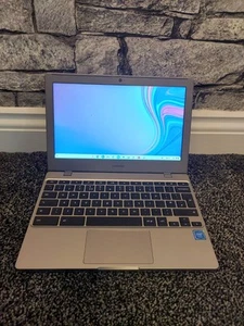 Samsung Chromebook 4 11.6" Intel Celeron 4gb Ram 32gb Storage - Picture 1 of 4