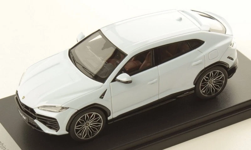 Lamborghini Urus SE Bianco Sapphirus 1:43 LOOKSMART LS554B - Immagine 1 di 1