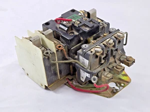 Allen-Bradley 709 Size 1 AC Motor Starter 71A83 3-4 Pole UNKNOWN MODEL - Picture 1 of 8