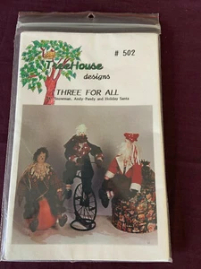 TreeHouse Designs: A"Three for All" 28" Snowman, Andy-Pandy and Holiday Santa - Imagen 1 de 2
