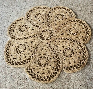 Vintage Floral Shaped Seagrass Rush Straw Rug Handwoven Organic Floor Mat 36" - Picture 1 of 6
