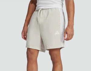 adidas Herren Essentials 3 Streifen Chelsea Sportswear Shorts Größe 2XL Beige Weiß - Bild 1 von 8