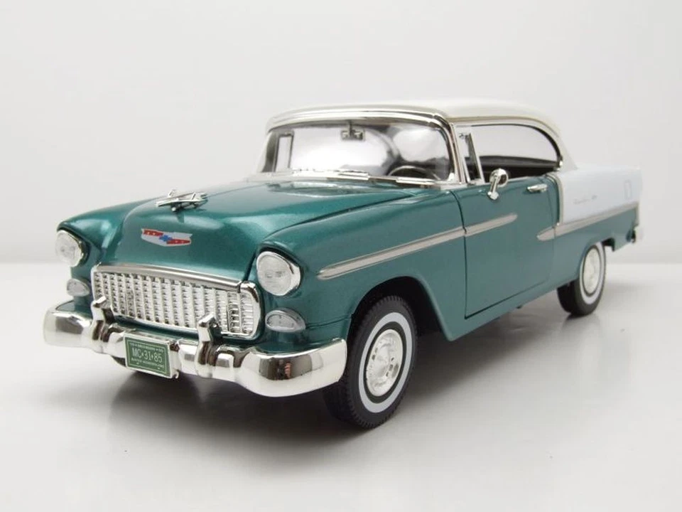 Chevrolet Bel Air Hardtop 1955 Verde Metallizzato Bianco Modellino 1:18 MotorMax - Immagine 1 di 4