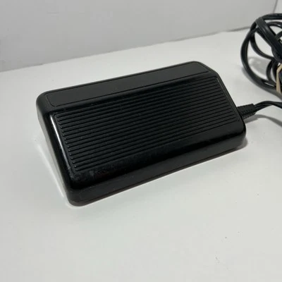 Singer CR307 Sewing Machine Motor Controller Foot Pedal 988274-090 - Image 1 of 4