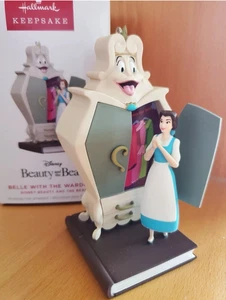 Hallmark 2025 La Bella y la Bestia BELLE CON EL ARMARIO Adorno ~ Nuevo - Imagen 1 de 5