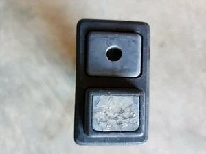 89 90 91 92 93 94 95 1993 SUZUKI SIDEKICK GEO TRACKER REAR WINDOW DEFROST SWITCH - Picture 1 of 6