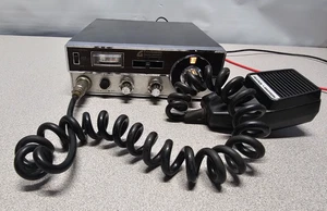 Vintage Pearse-Simpson Cougar 23 CB 23 Channel w Mic - Tested Works! - Picture 1 of 14