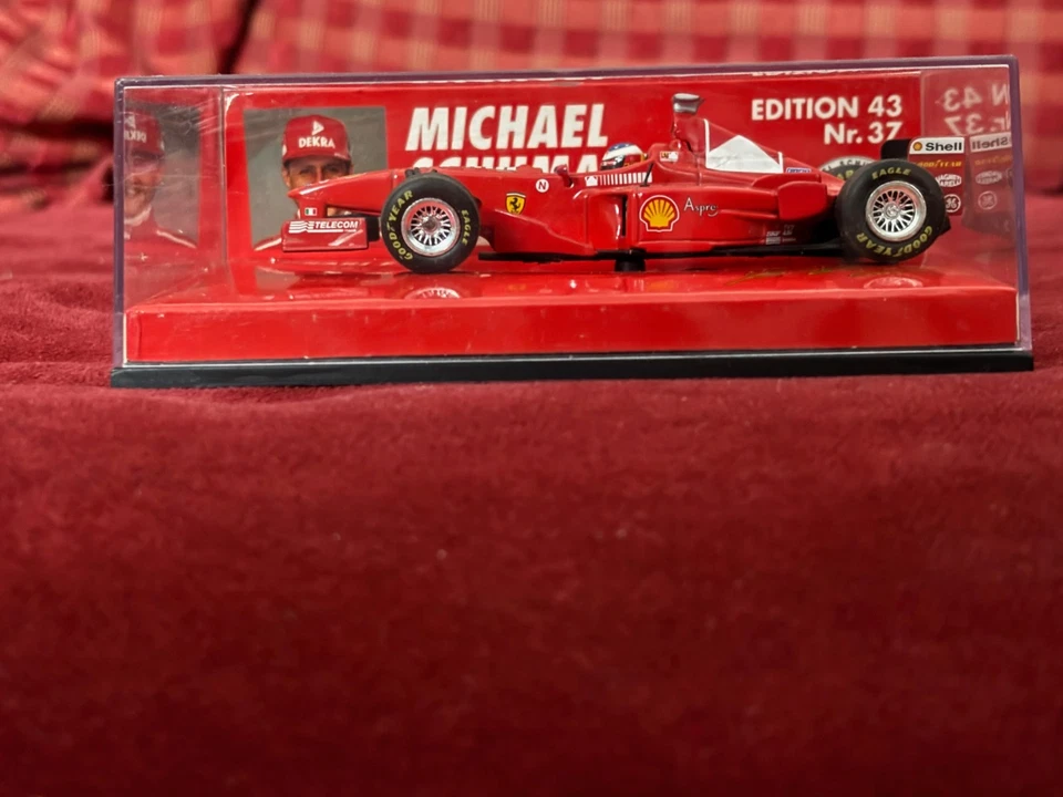 Minichamps Pauls Model Art M. Schumacher Collection Ferrari F300 - Bild 1 von 1