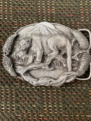 Mountain lion, cougar, puma belt buckle. Very nice. 1981 - Image 1 of 2