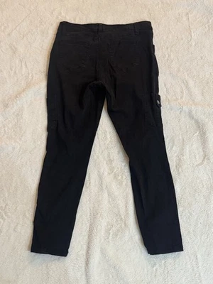 Calça cargo feminina preta skinny tamanho 13 Y2K streetwear utilitário perna reta - Imagem 1 de 4