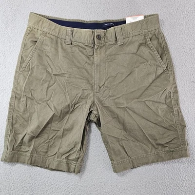 St. John's Bay Shorts Mens 34 Green Flat Front 9 Inch Inseam Stretch Chino Twill - Image 1 of 4
