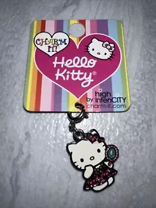 Charm It! Hello Kitty sosteniendo un dije de espejo defecto de alta intensidad - Imagen 1 de 6