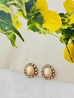 Christian Dior Vintage 1980s White Flower Oval Pearl Sparking Crystals Earrings - Image 1 of 4