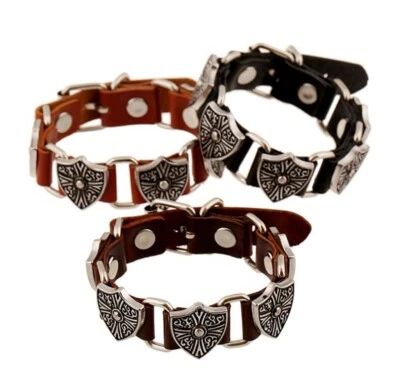 男士/女士保护十字盾铆钉真皮腕带/皮革手链 — 第 1/4 张图片