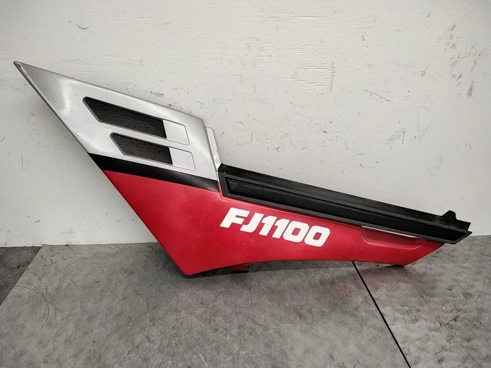 Yamaha FJ1100 1984 OEM marco izquierdo cubierta lateral cubierta panel moldura Foto 1 de 4