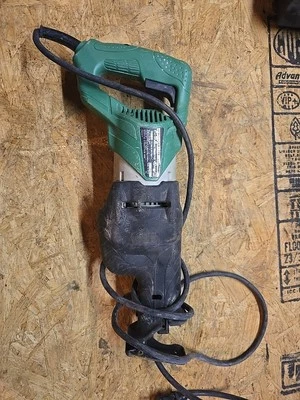 Hitachi 10-Amp Variable Speed Corded Reciprocating Saw - CR 13V2 Test Good Sc10 - Image 1 of 3
