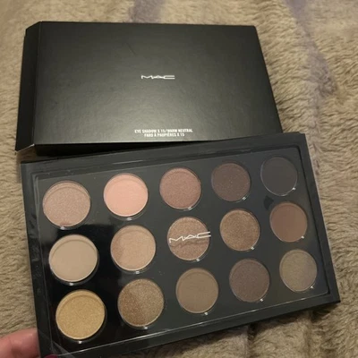 MAC 15 Warm Neutral Eyeshadow Palette Discontinued BOXED PERFECT  - Image 1 of 3