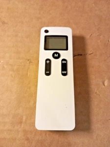 Neewer RT-100 2.4G Wireless Remote for Neewer 2.4G LED Video Light - Picture 1 of 6