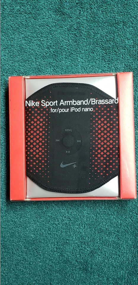 Nike Sport Armband Brassard for iPod Nano Black Adult Unisex - Image 1 of 4