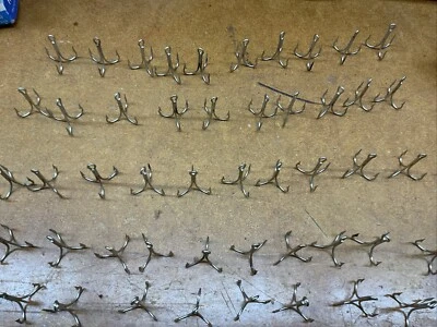 Mustad 3566 DuraSteel 4/0 Treble Hook 2X Strong 49 pack Fishing Hooks Lure Hooks - Image 1 of 4