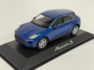 1/43 Minichamps Porsche Macan from 2013 in Blue Metallic WAP 020153 OE BK039B - Image 1 of 4