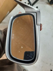 1992 1993 1994 1995 1996 Lexus ES300 DRIVER Side Mirror Used Power - Picture 1 of 2